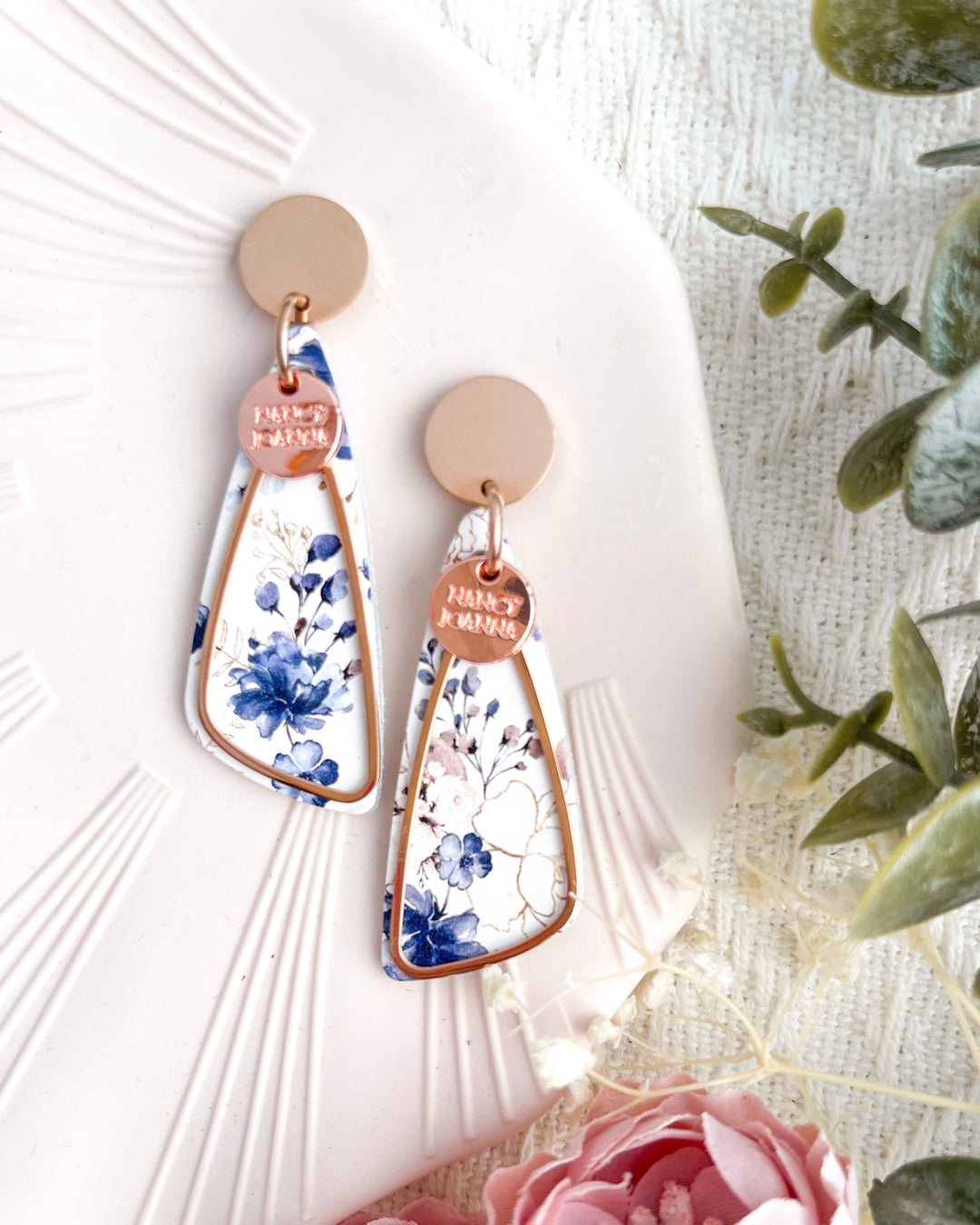 WHITE ORIENTAL FLORAL SIDE DROPS Nancy Joanna