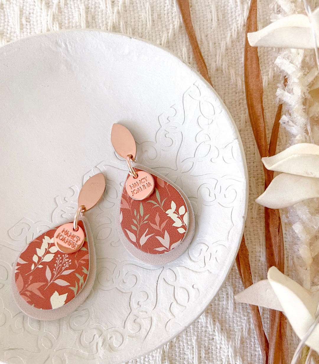 (Copy) Oval Nancy Joanna