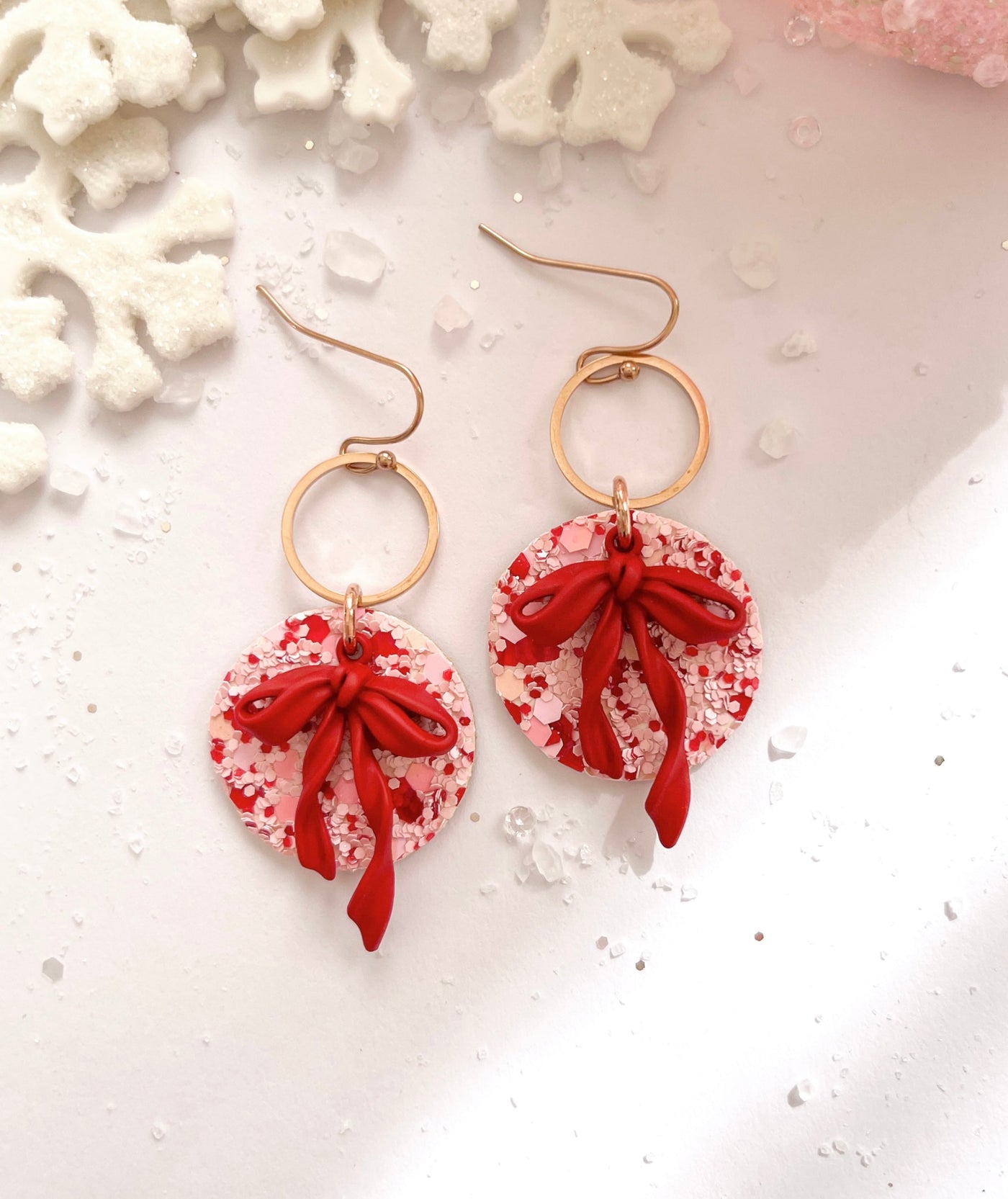 Round pink Christmas Nancy Joanna