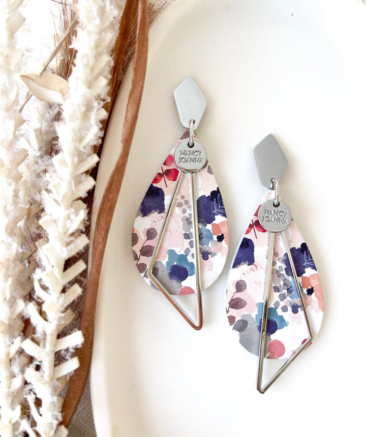 Pocket full of Posies Teardrop Nancy Joanna