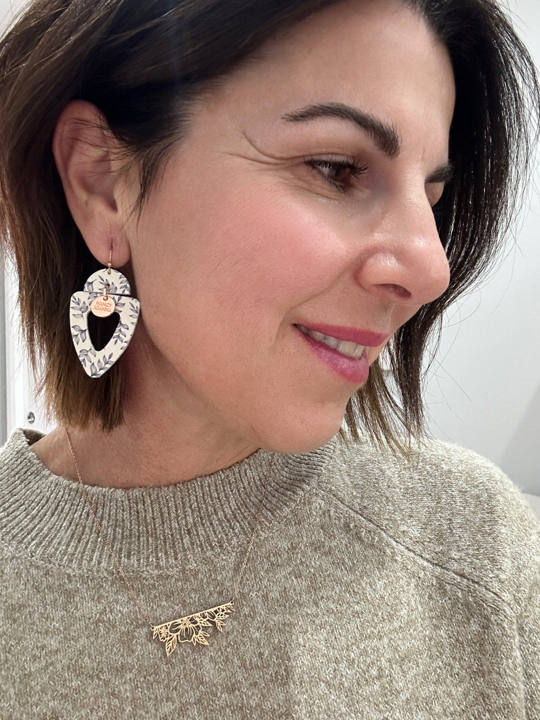 Copy) Oval Nancy Joanna