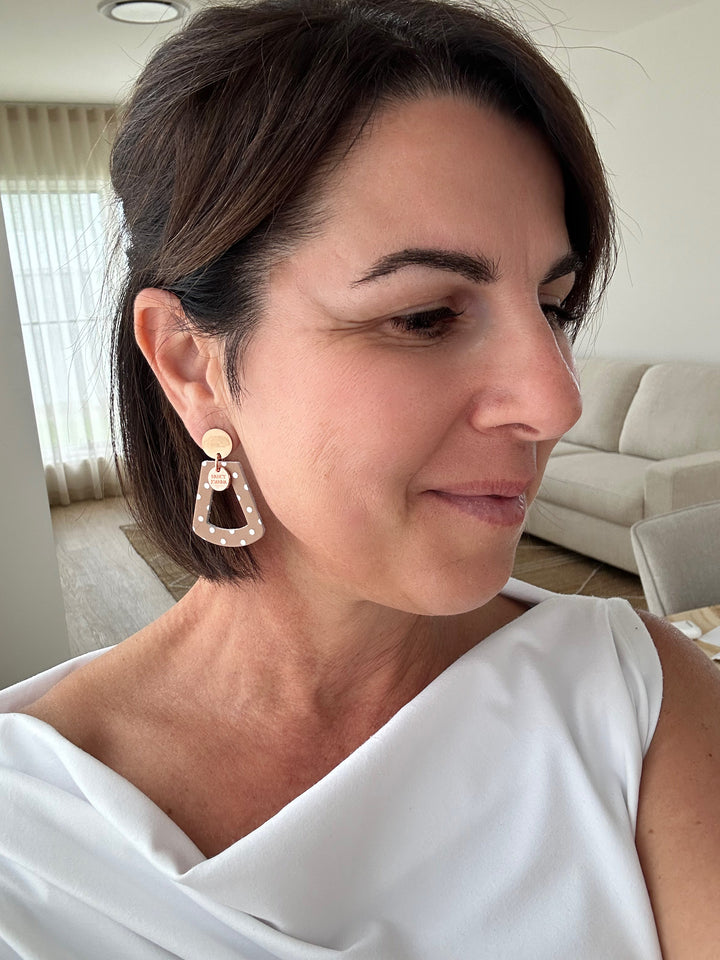 (Copy) Spencer Drops Nancy Joanna